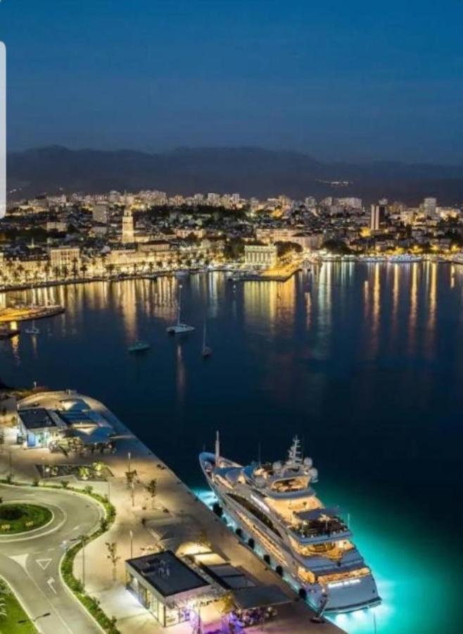 Apartman Mia With Pool1 Split Eksteriør billede