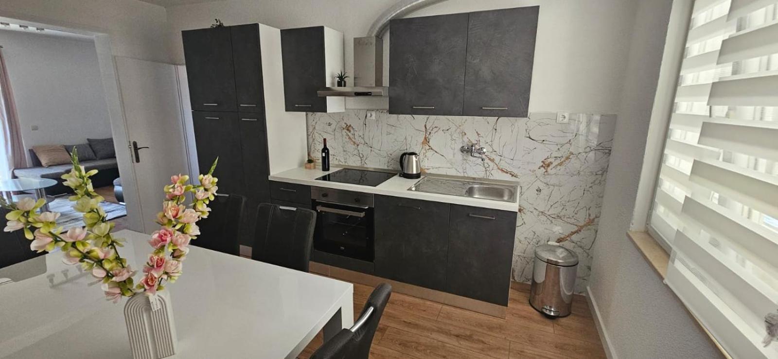 Apartman Mia With Pool1 Split Eksteriør billede