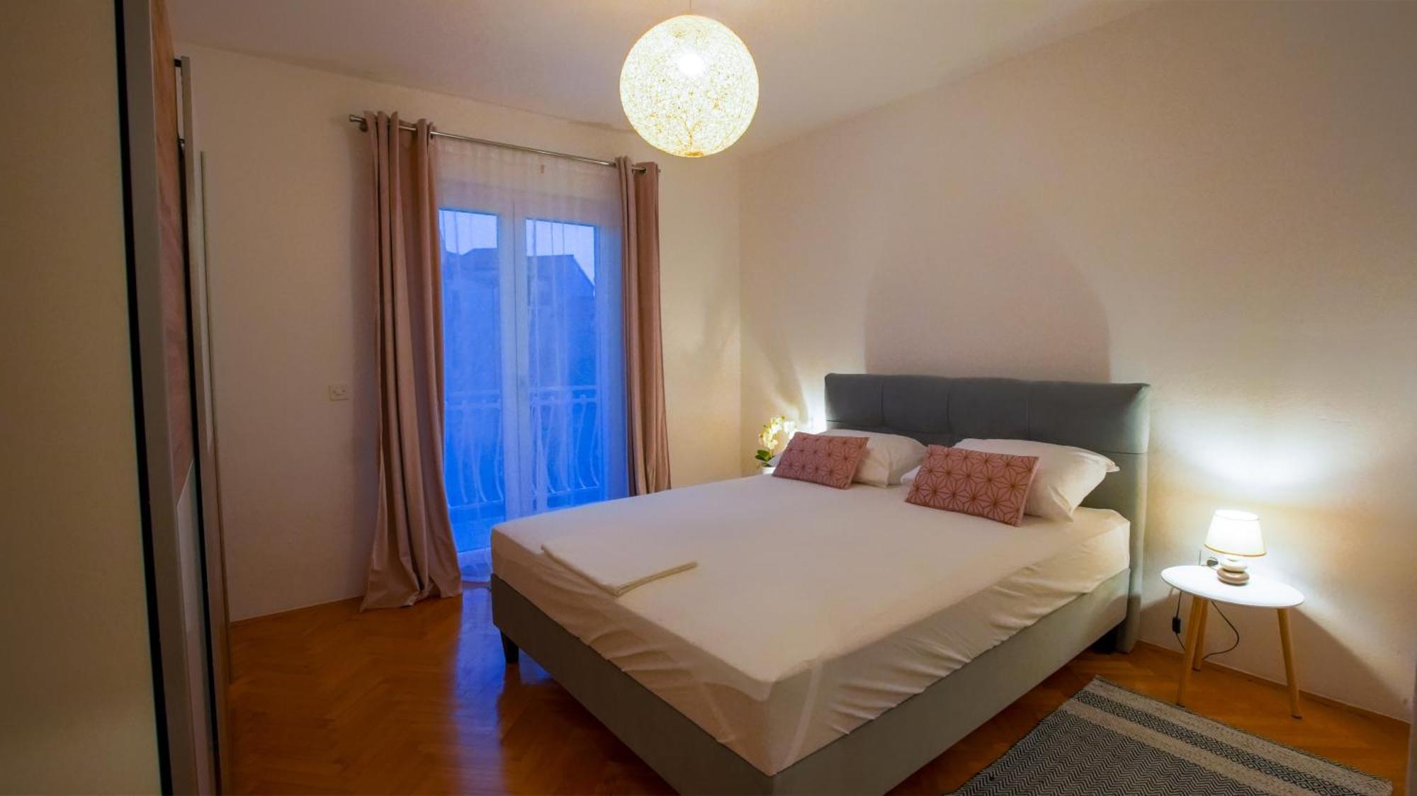 Apartman Mia With Pool1 Split Eksteriør billede